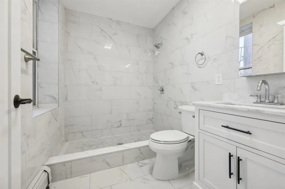541 70TH ST Guttenberg, NJ 07047