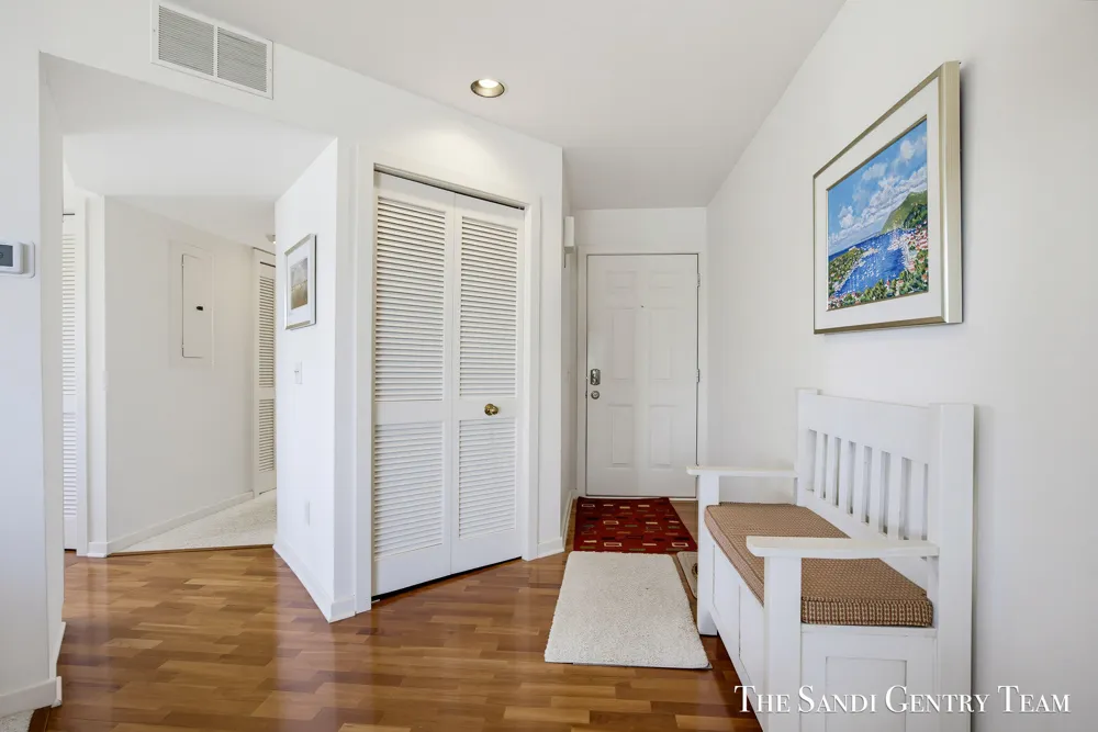 820 S Harbor Drive #5 Grand Haven City, MI 49417