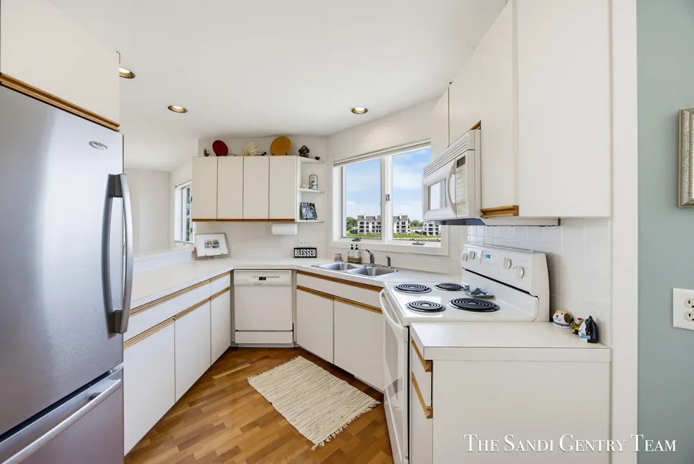 820 S Harbor Drive #5 Grand Haven City, MI 49417