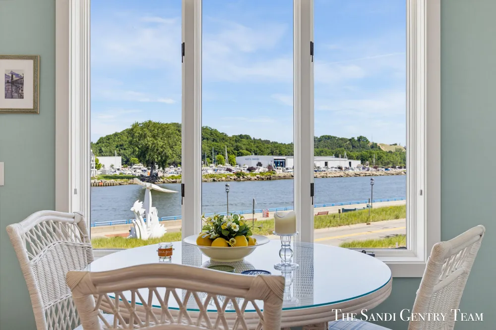 820 S Harbor Drive #5 Grand Haven City, MI 49417