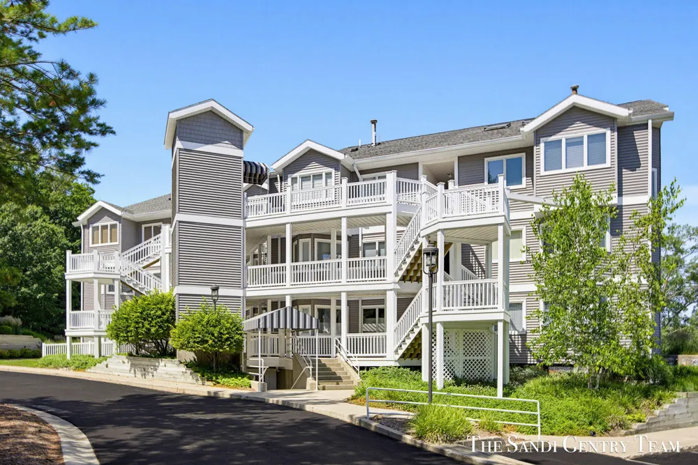 820 S Harbor Drive #5 Grand Haven City, MI 49417
