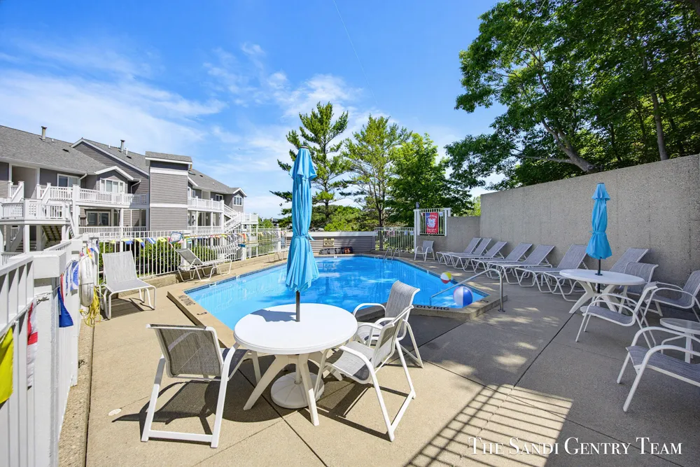 820 S Harbor Drive #5 Grand Haven City, MI 49417