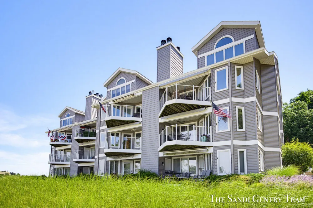 820 S Harbor Drive #5 Grand Haven City, MI 49417