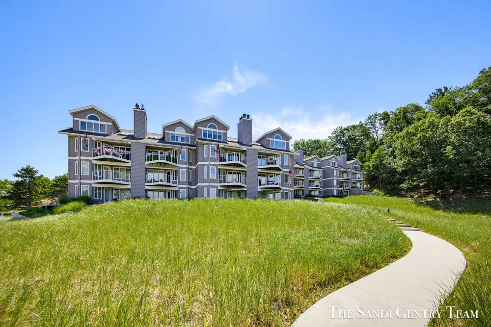 820 S Harbor Drive #5 Grand Haven City, MI 49417