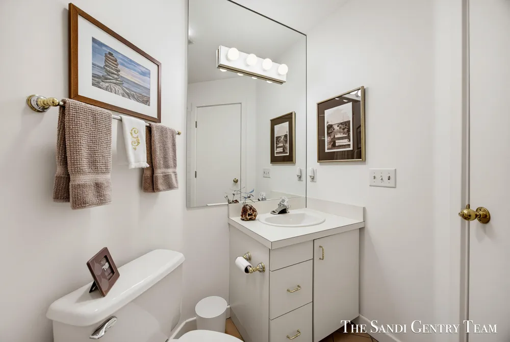 820 S Harbor Drive #5 Grand Haven City, MI 49417