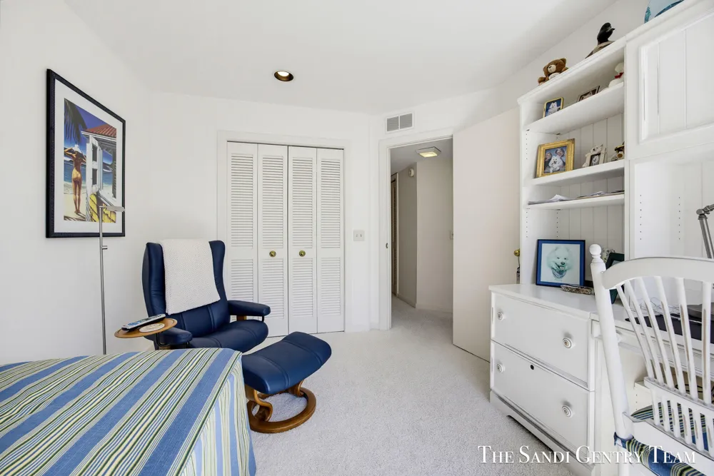 820 S Harbor Drive #5 Grand Haven City, MI 49417