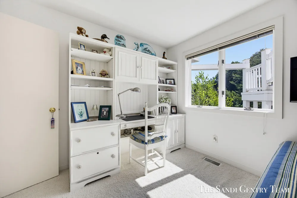 820 S Harbor Drive #5 Grand Haven City, MI 49417