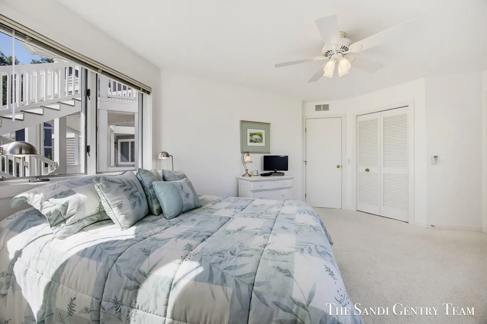 820 S Harbor Drive #5 Grand Haven City, MI 49417
