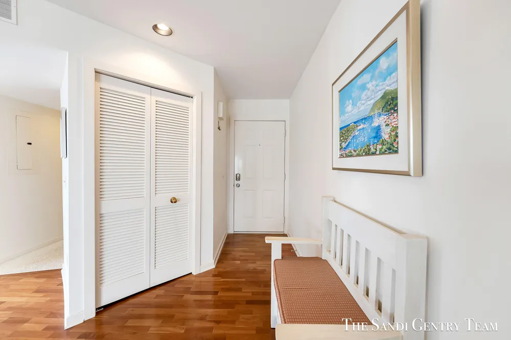 820 S Harbor Drive #5 Grand Haven City, MI 49417