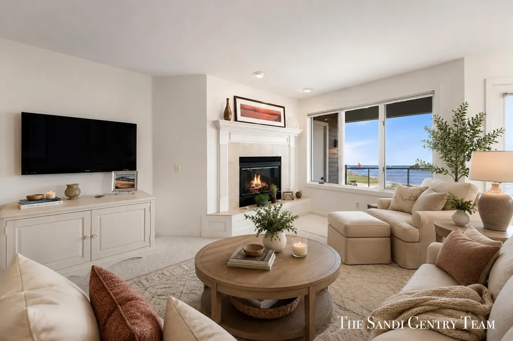 820 S Harbor Drive #5 Grand Haven City, MI 49417