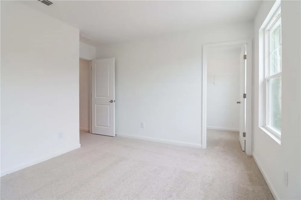 318 Dearborn Drive Cartersville, GA 30120
