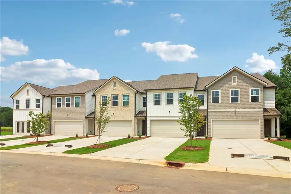 318 Dearborn Drive Cartersville, GA 30120