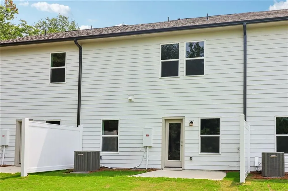 318 Dearborn Drive Cartersville, GA 30120