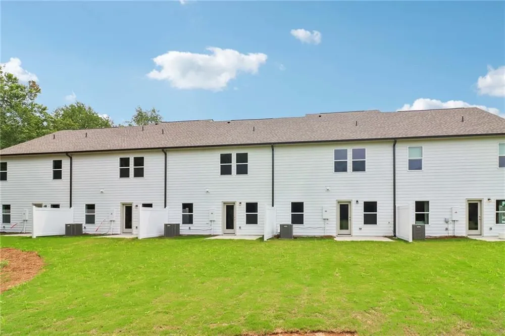 318 Dearborn Drive Cartersville, GA 30120