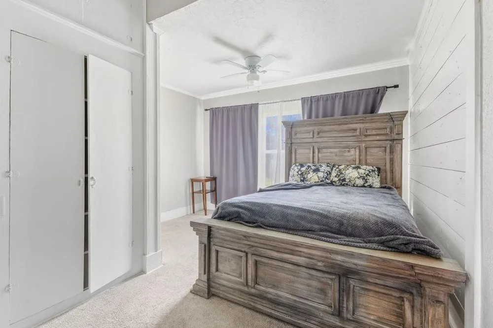 1005 W Orange Orange, TX 77630