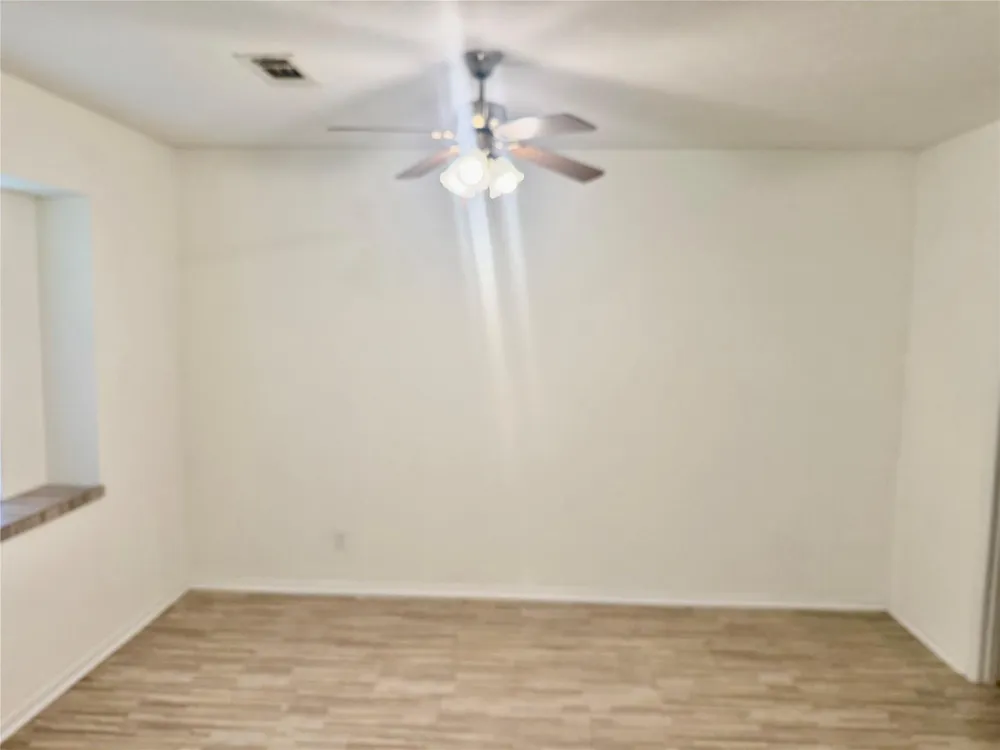 501 E Oak Street Highlands, TX 77562