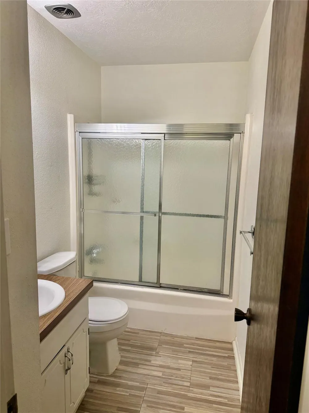 501 E Oak Street Highlands, TX 77562