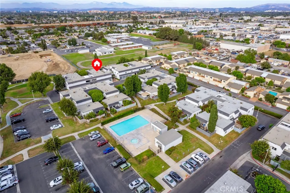 11321 Parkgreen Garden Grove, CA 92843