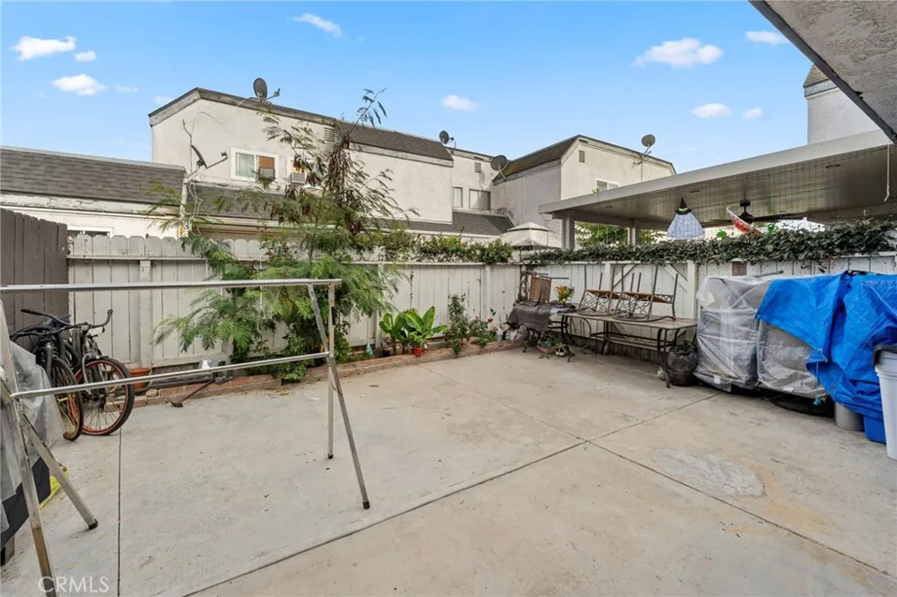 11321 Parkgreen Garden Grove, CA 92843
