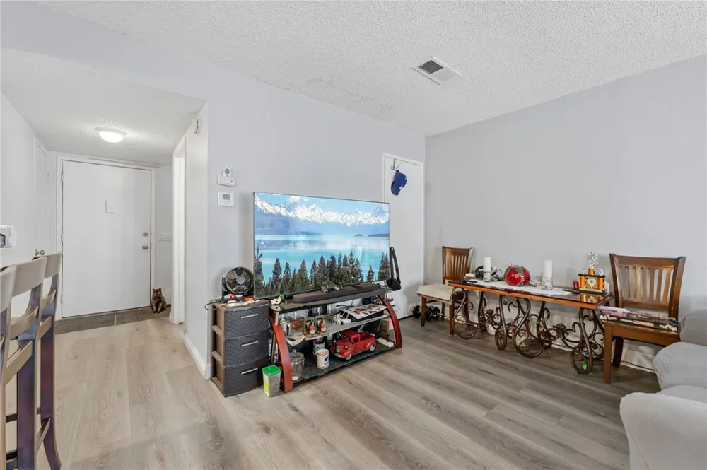 11321 Parkgreen Garden Grove, CA 92843