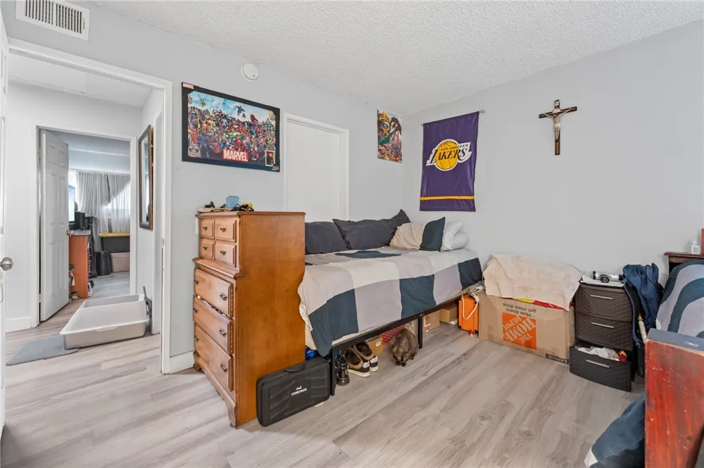 11321 Parkgreen Garden Grove, CA 92843