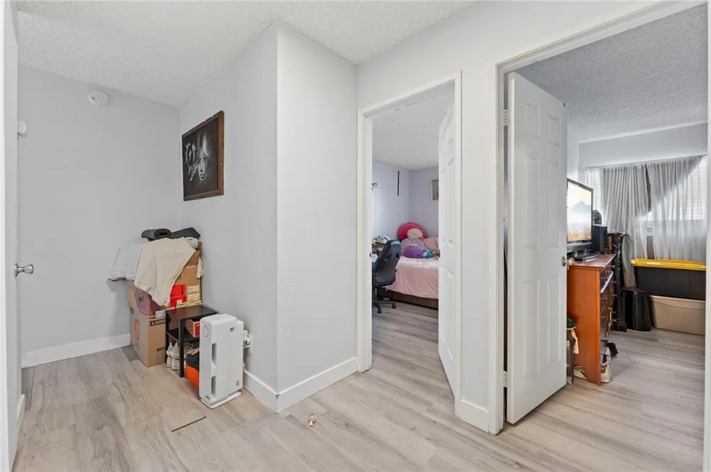 11321 Parkgreen Garden Grove, CA 92843