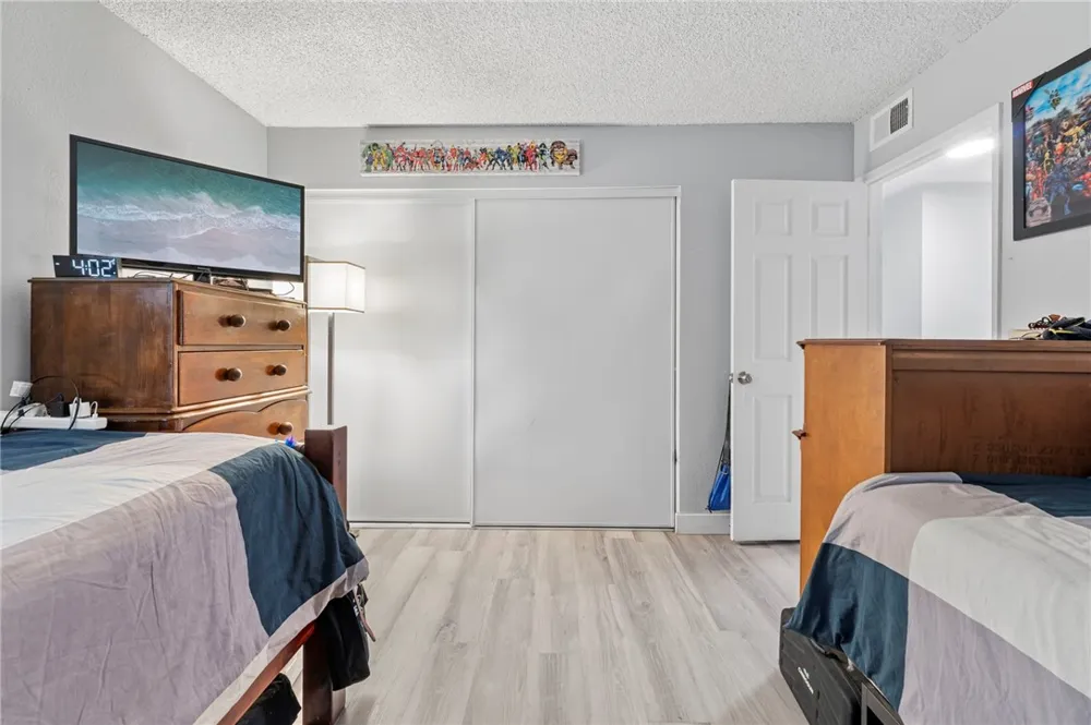 11321 Parkgreen Garden Grove, CA 92843
