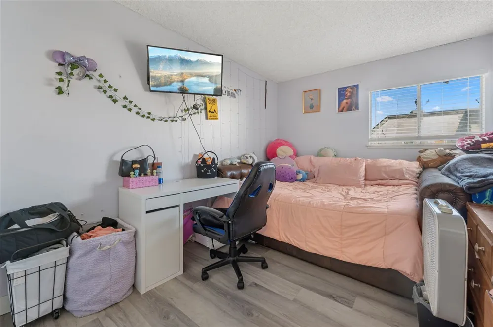 11321 Parkgreen Garden Grove, CA 92843