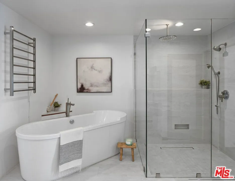 512 Brooks Avenue #6 Los Angeles, CA 90291