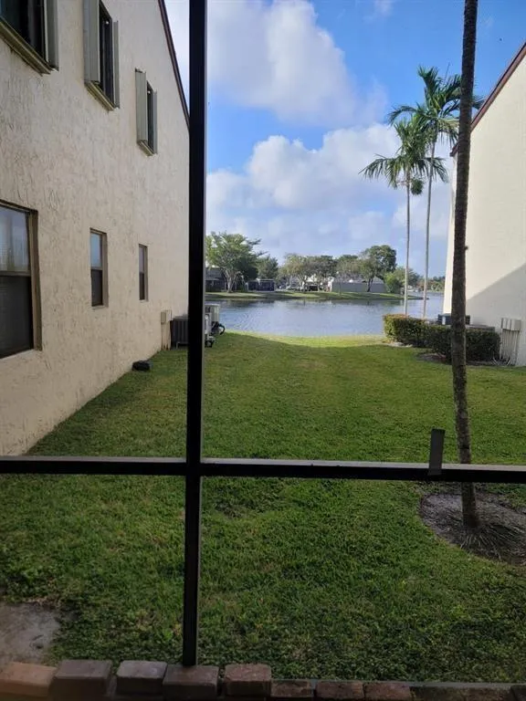 11318 Taft Street Pembroke Pines, FL 33026