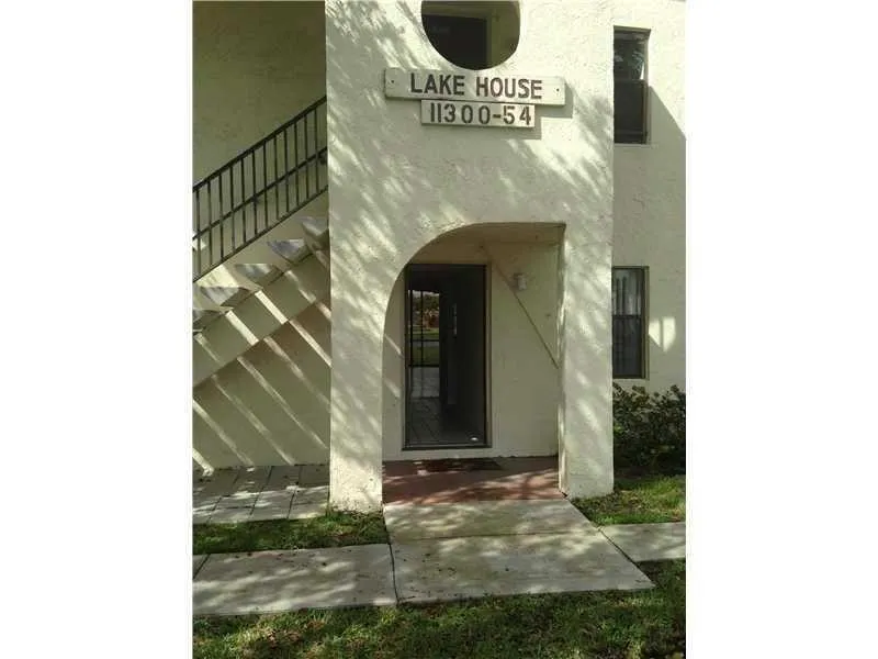 11318 Taft Street Pembroke Pines, FL 33026