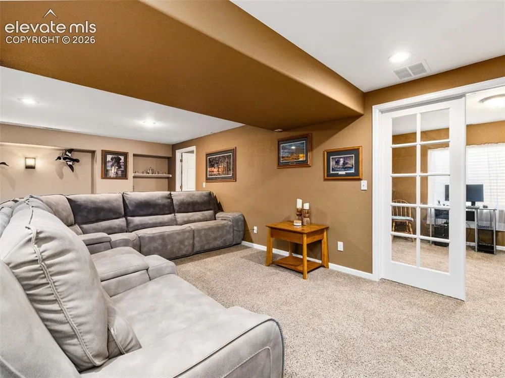 734 E Marigold Drive Pueblo, CO 81007