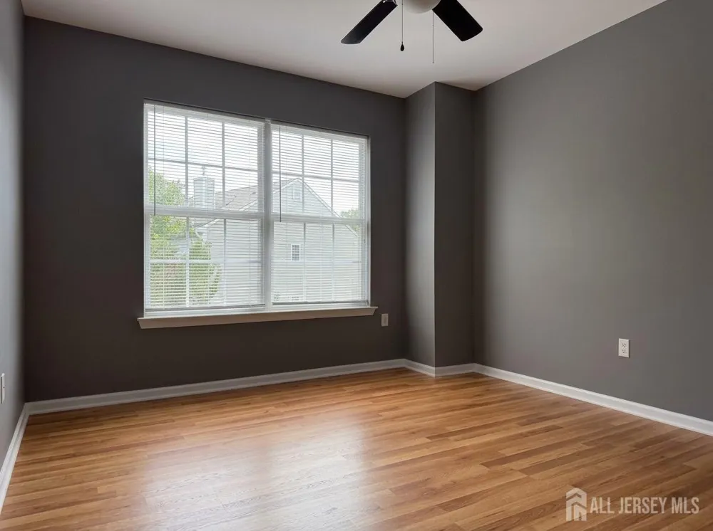 10 Dina Lane Franklin, NJ 08873