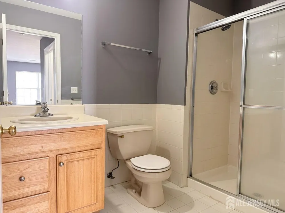 10 Dina Lane Franklin, NJ 08873