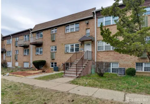124 College Drive