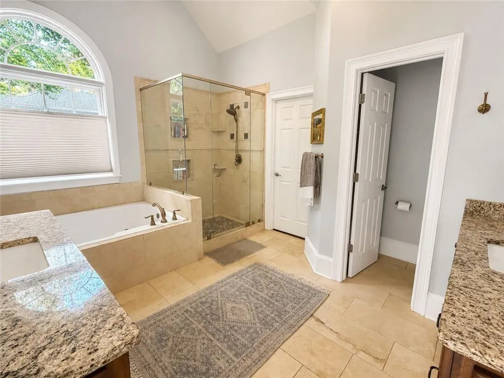 105 Chase Lane Forsyth, GA 31029