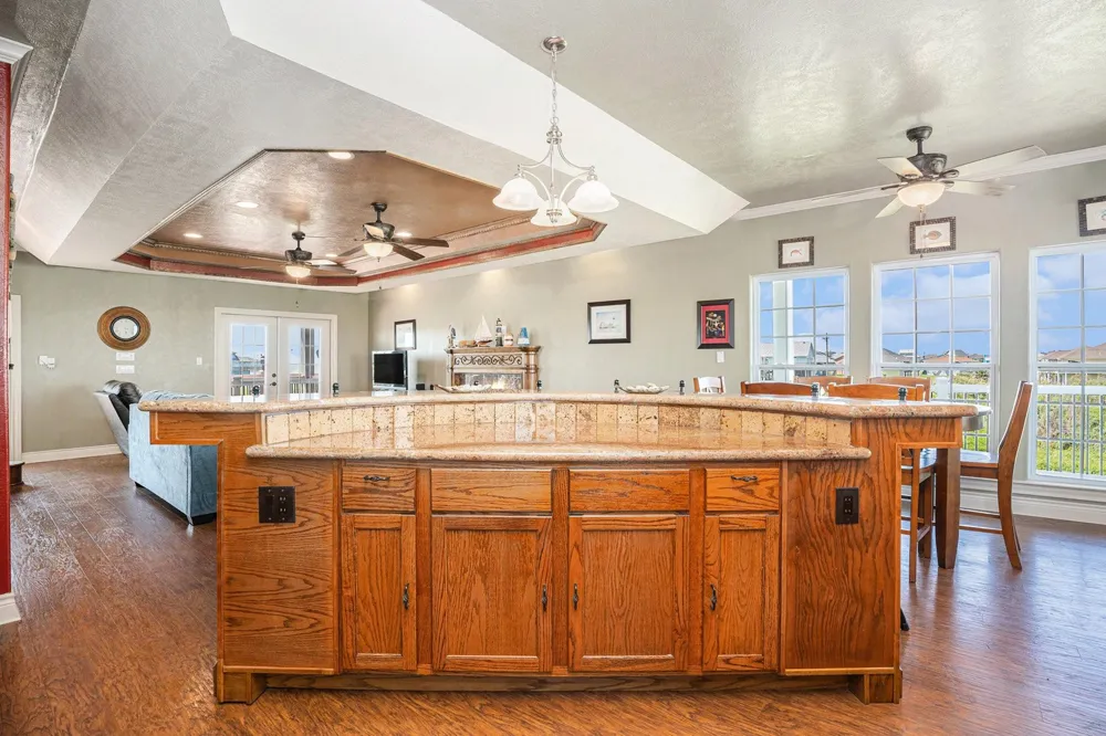 883 Gulf Cedar Drive Port Bolivar, TX 77650