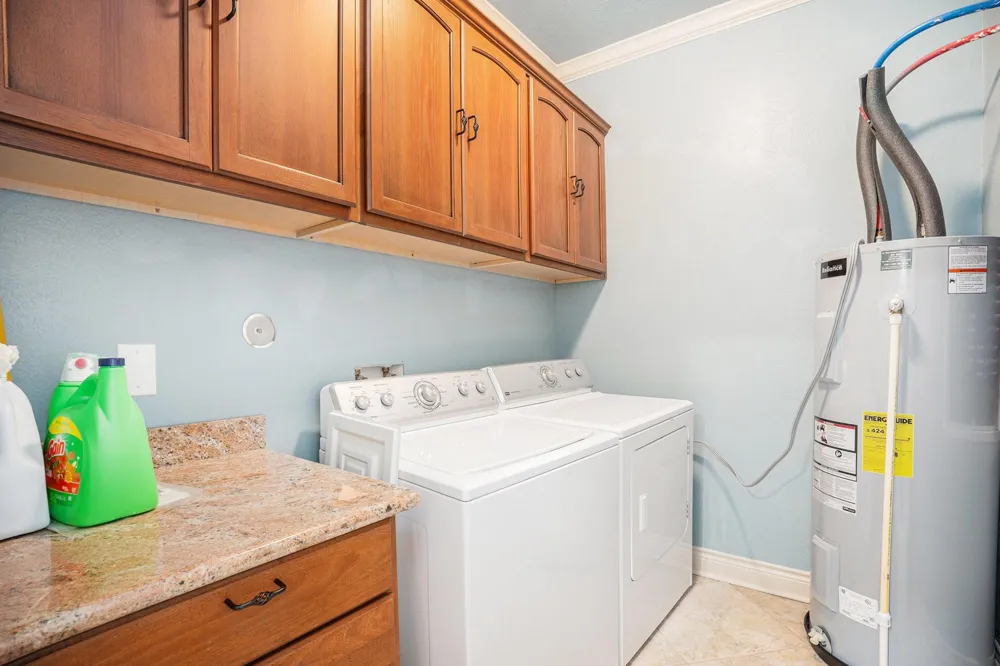 883 Gulf Cedar Drive Port Bolivar, TX 77650