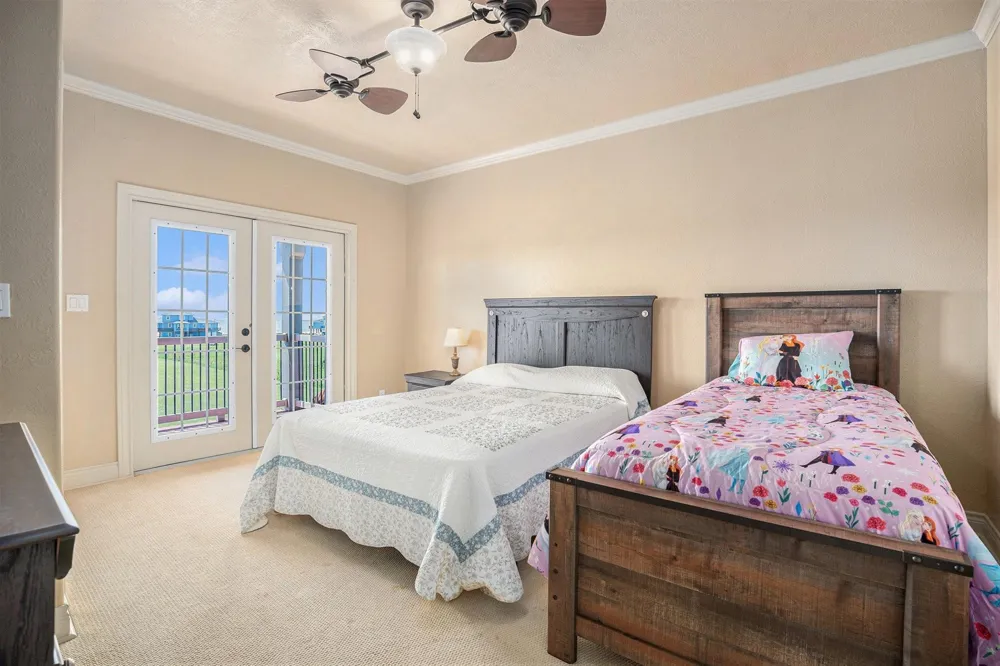 883 Gulf Cedar Drive Port Bolivar, TX 77650