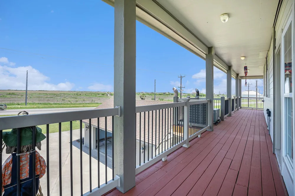 883 Gulf Cedar Drive Port Bolivar, TX 77650
