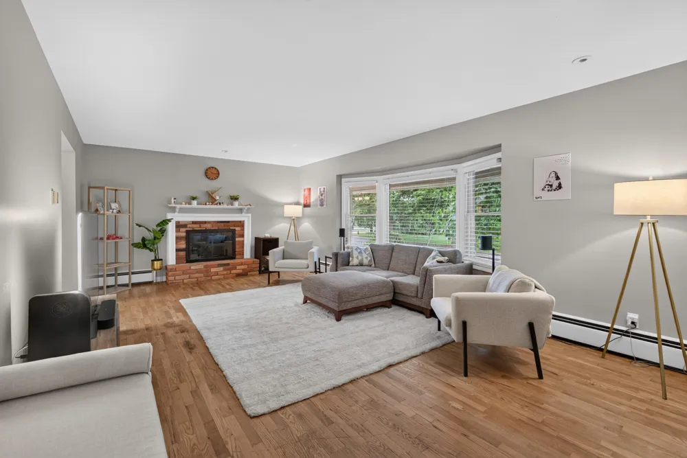 2000 Cascade Drive Jackson, MI 49203