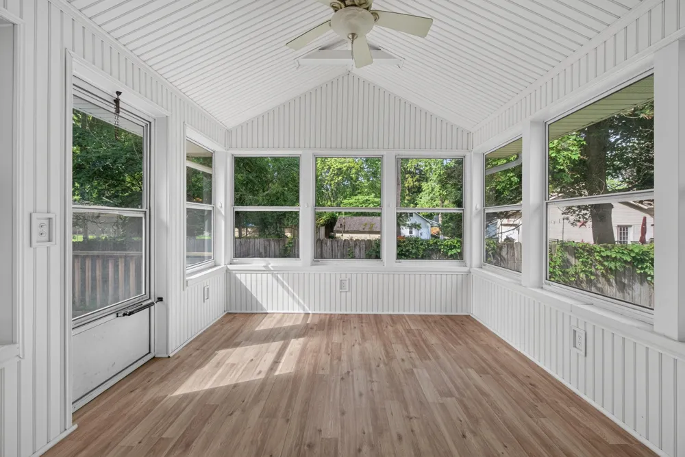 2000 Cascade Drive Jackson, MI 49203