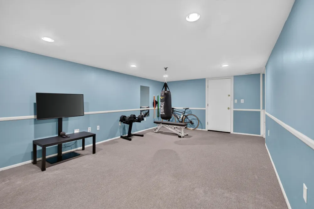 2000 Cascade Drive Jackson, MI 49203