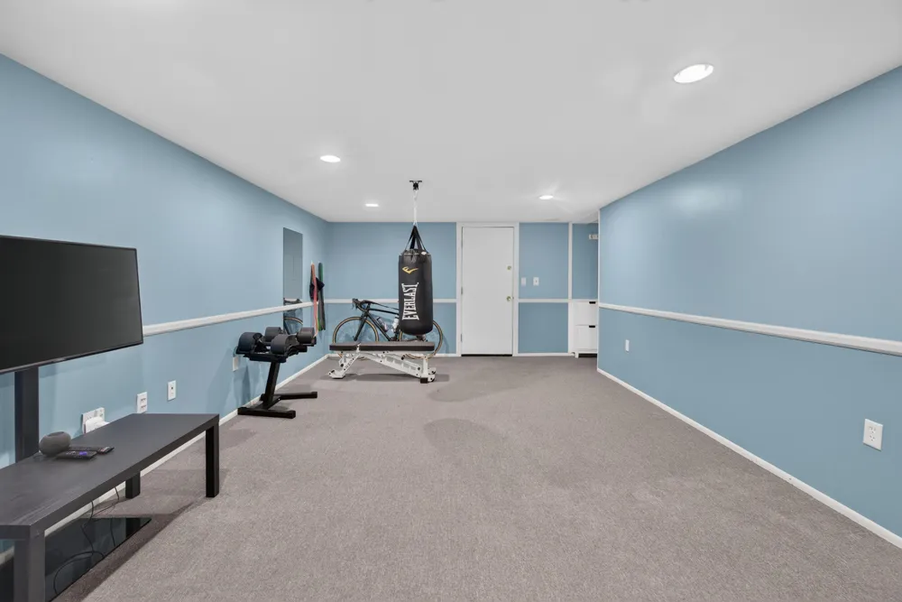 2000 Cascade Drive Jackson, MI 49203
