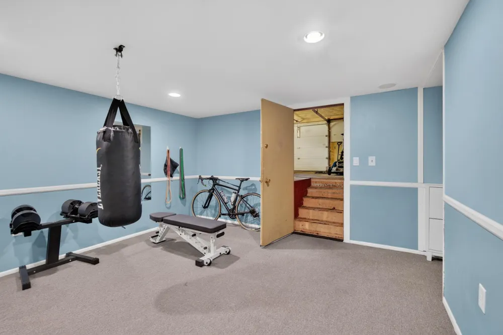2000 Cascade Drive Jackson, MI 49203