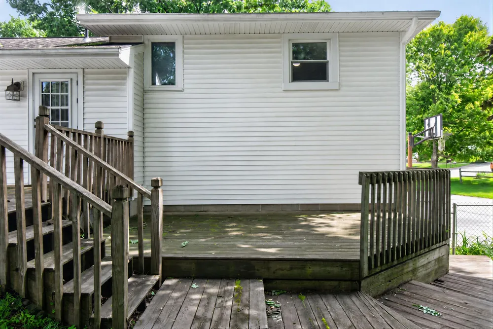 2000 Cascade Drive Jackson, MI 49203