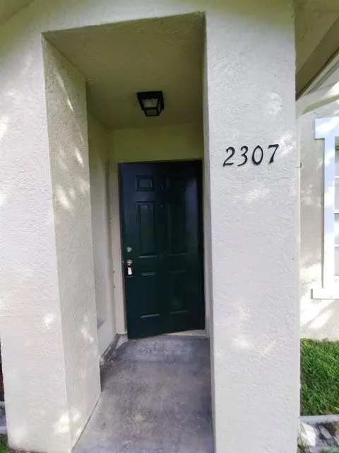 2307 Belmont Lane #2307