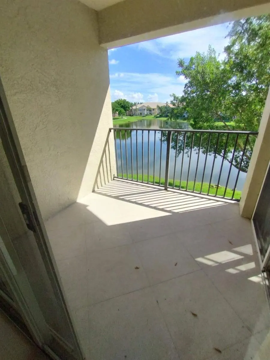 2307 Belmont Lane #2307 North Lauderdale, FL 33068