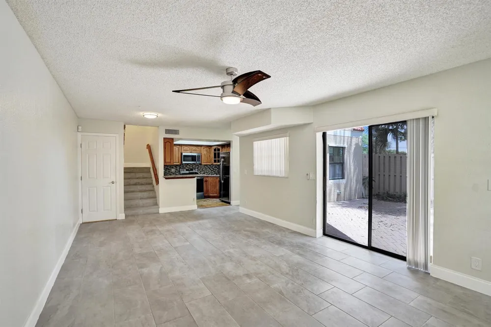 4260 Village Drive #D Delray Beach, FL 33445