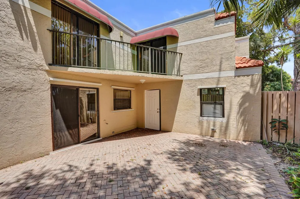 4260 Village Drive #D Delray Beach, FL 33445